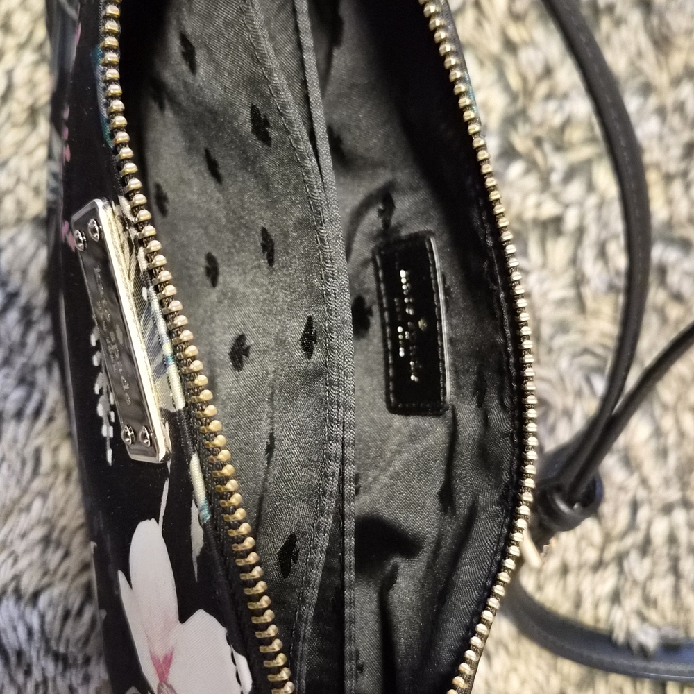 Kate Spade Wilson Road Botanical Crossbody Bag - Picture 4 of 5